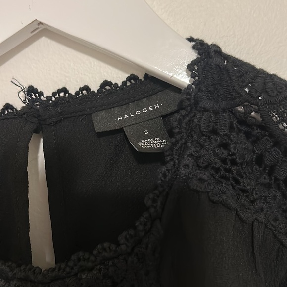 HALOGEN Black Lace Yoke Sleeveless Blouse, Small - Picture 5 of 10